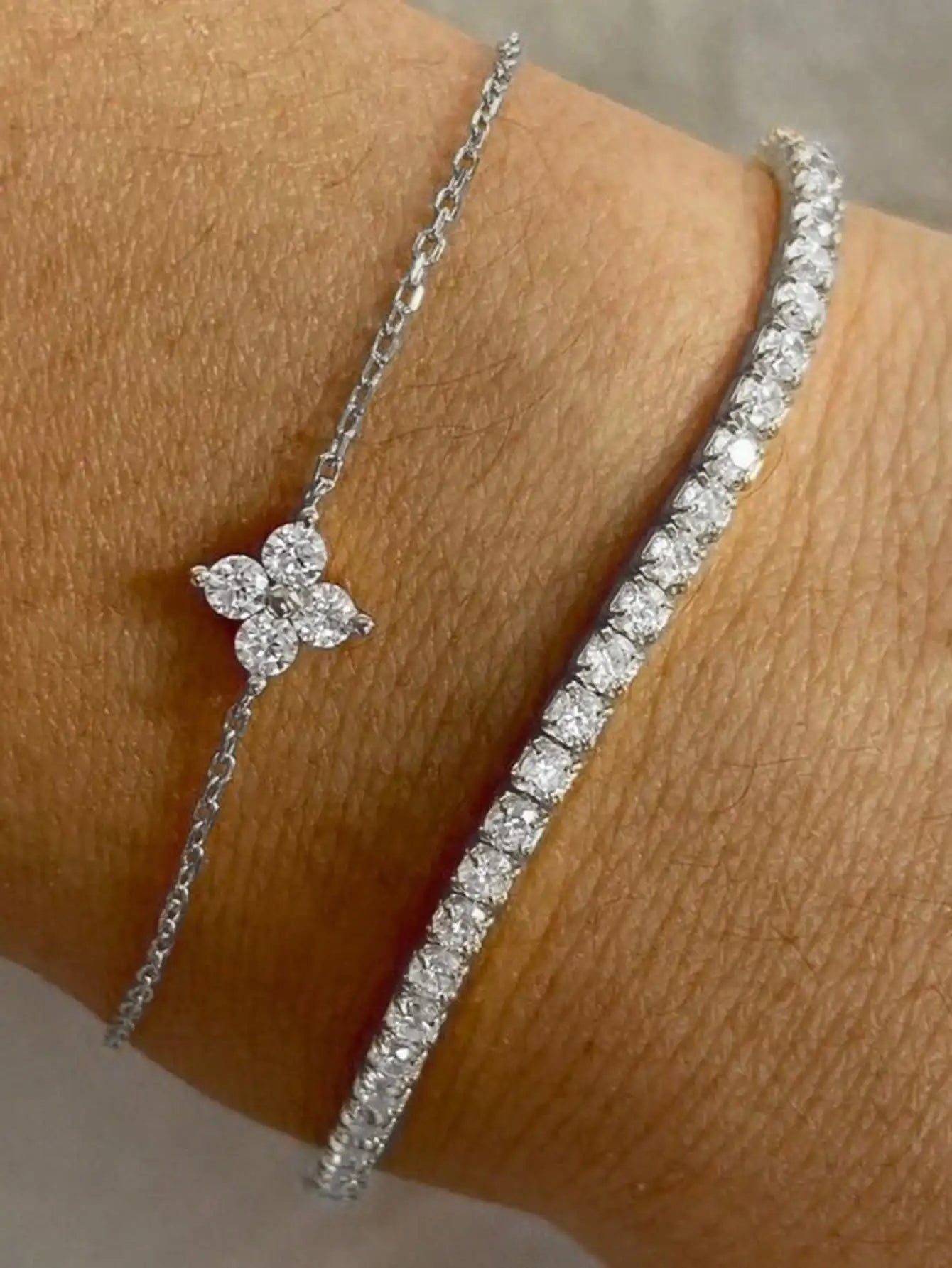 silvery Metal Color Cubic Zirconia Flower Chain Bracelet Set For Women